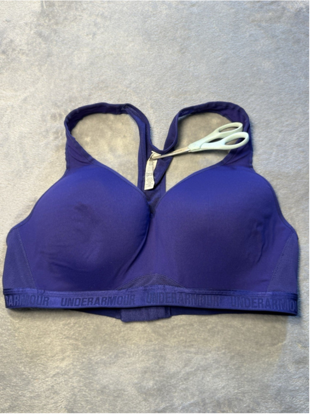 Under Armour Women's Purple Compression Sports Bra Heat Gear Size 38C